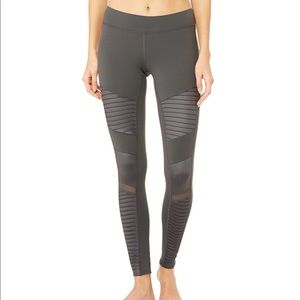 ALO YOGA Moto leggings